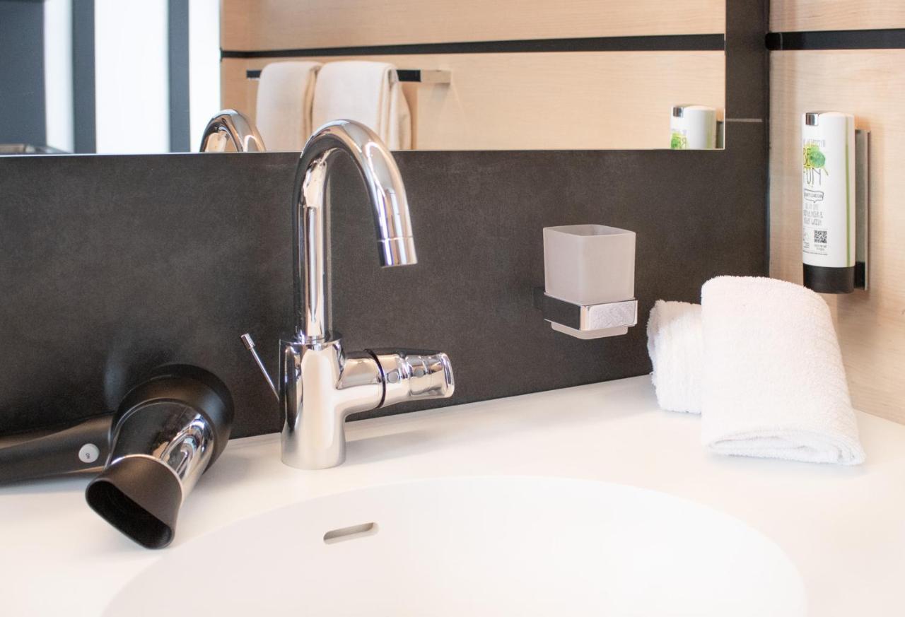 Ae Hotel By Wmm Hotels Rennertehausen Bagian luar foto